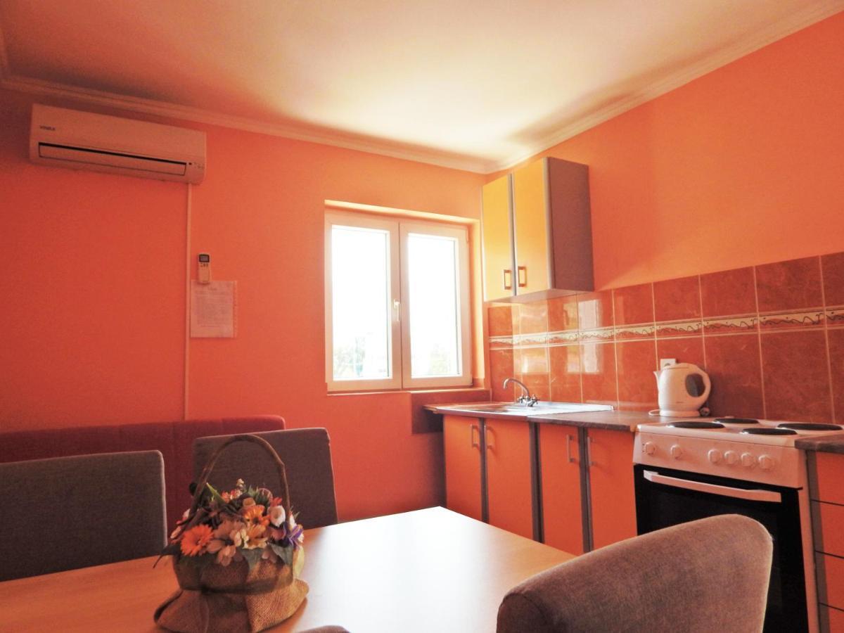 Apartmani Sindik 蒂瓦特 外观 照片
