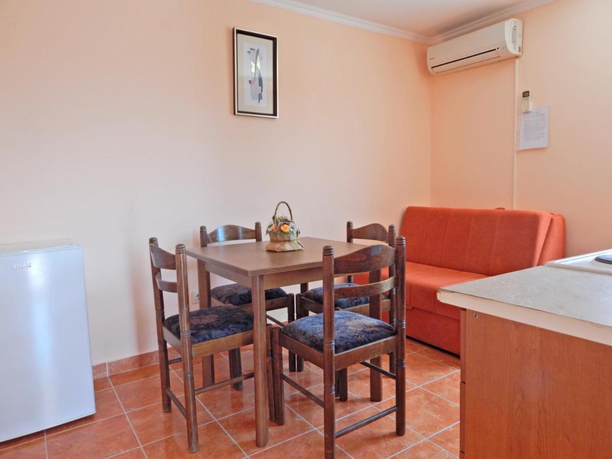 Apartmani Sindik 蒂瓦特 外观 照片
